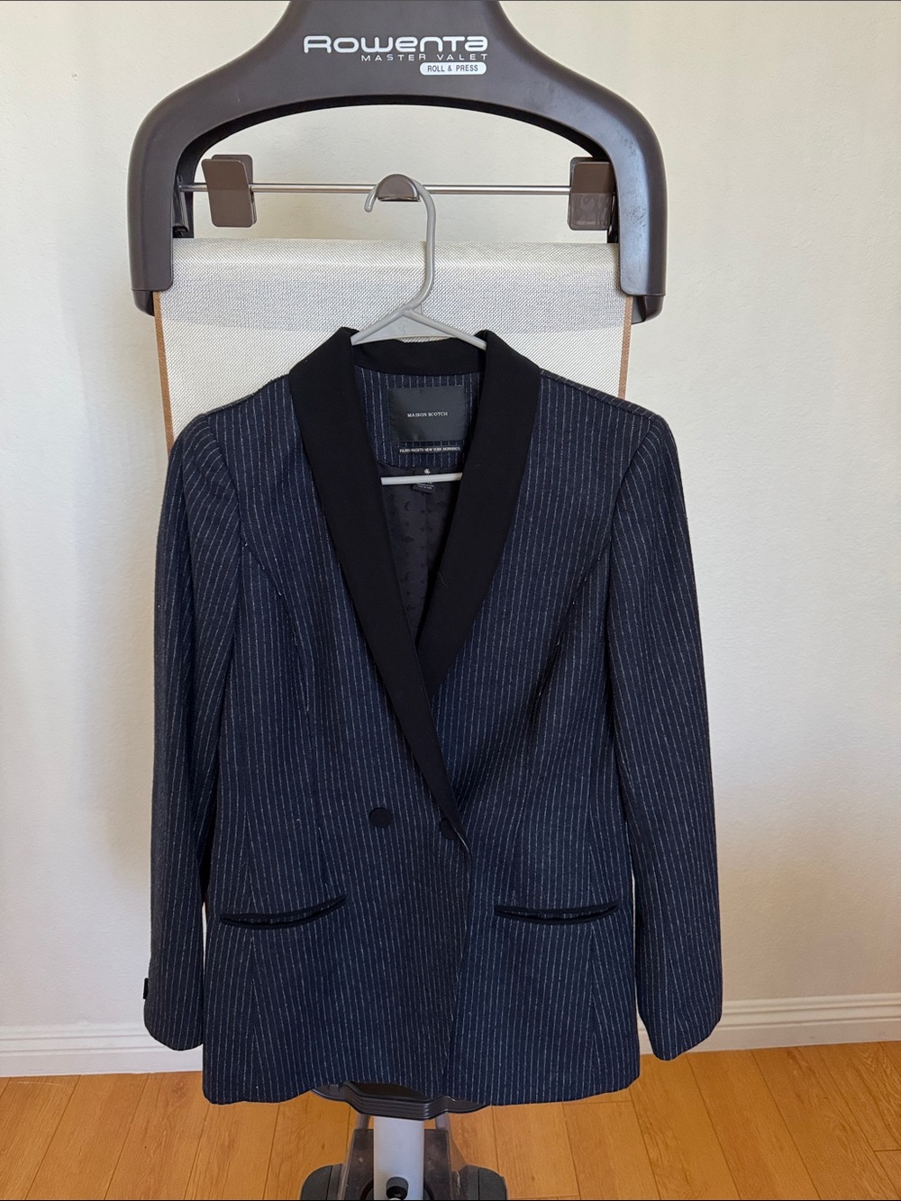 Scotch & Soda Black Pinstripe Sport Coat with Notch Lapel size 1/XS